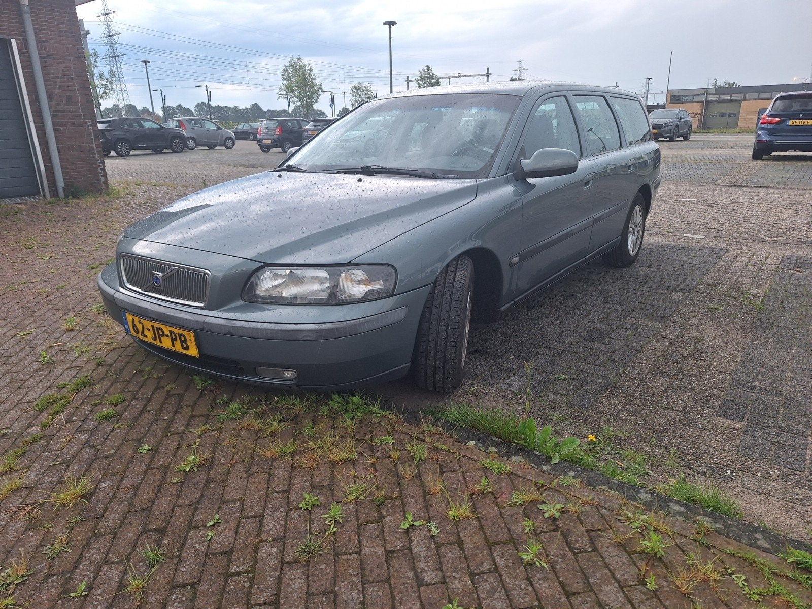Volvo V70 2.4 140PK 2002 nwe APK LPG G3, Auto's, Voorwielaandrijving, 1800 kg, Stationwagon, Particulier