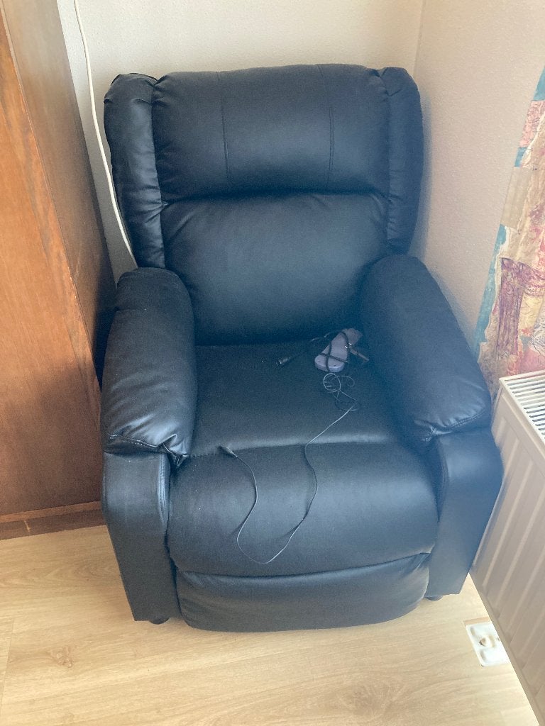 Nieuwe VidaXL fauteuil - Zwart kunstleer, Ophalen, Modern, Comfortabel, Kunststof, Nieuw