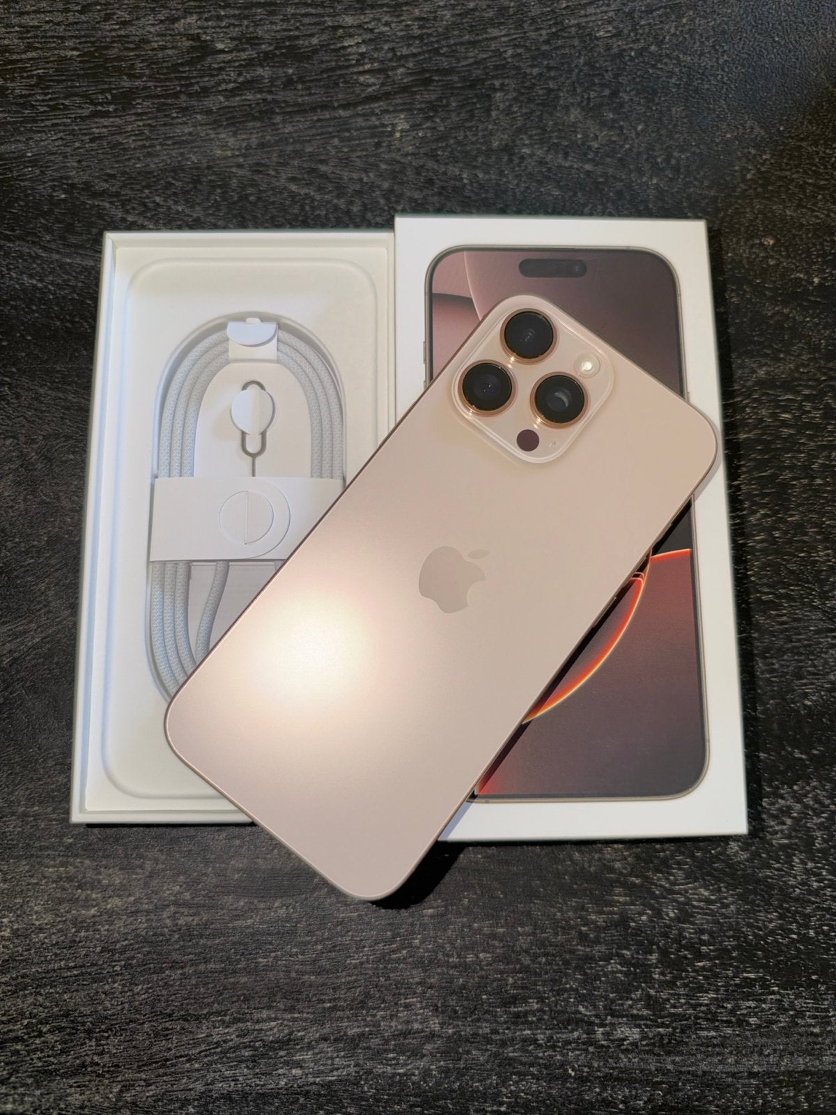 Apple iPhone 16 Pro Max 1tb Goud - Zo goed als nieuw, Telecommunicatie, Ophalen of Verzenden, Zo goed als nieuw, Zonder simlock
