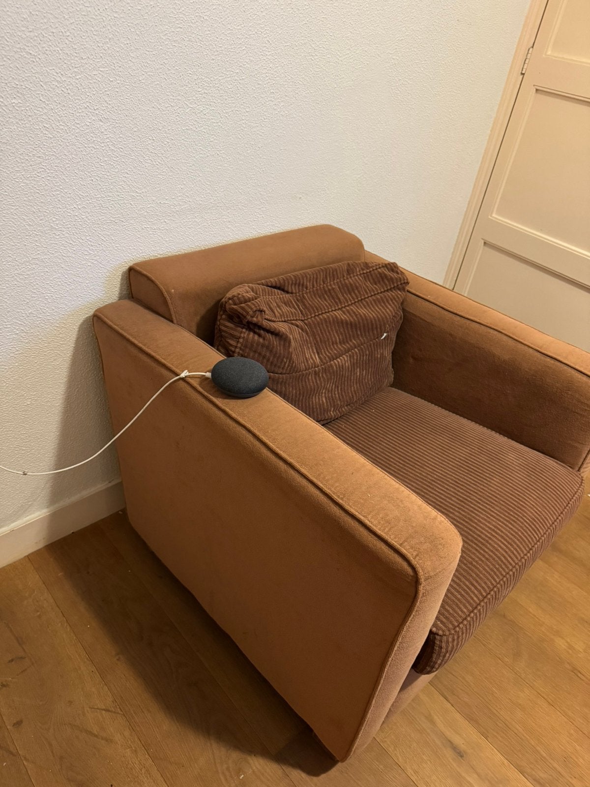 Foto 2 van Bruine Sofa
