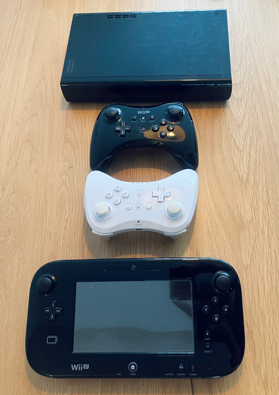 Nintendo Wii U zwart 32gb, Ophalen of Verzenden, Gebruikt, Met 2 controllers, Met harde schijf