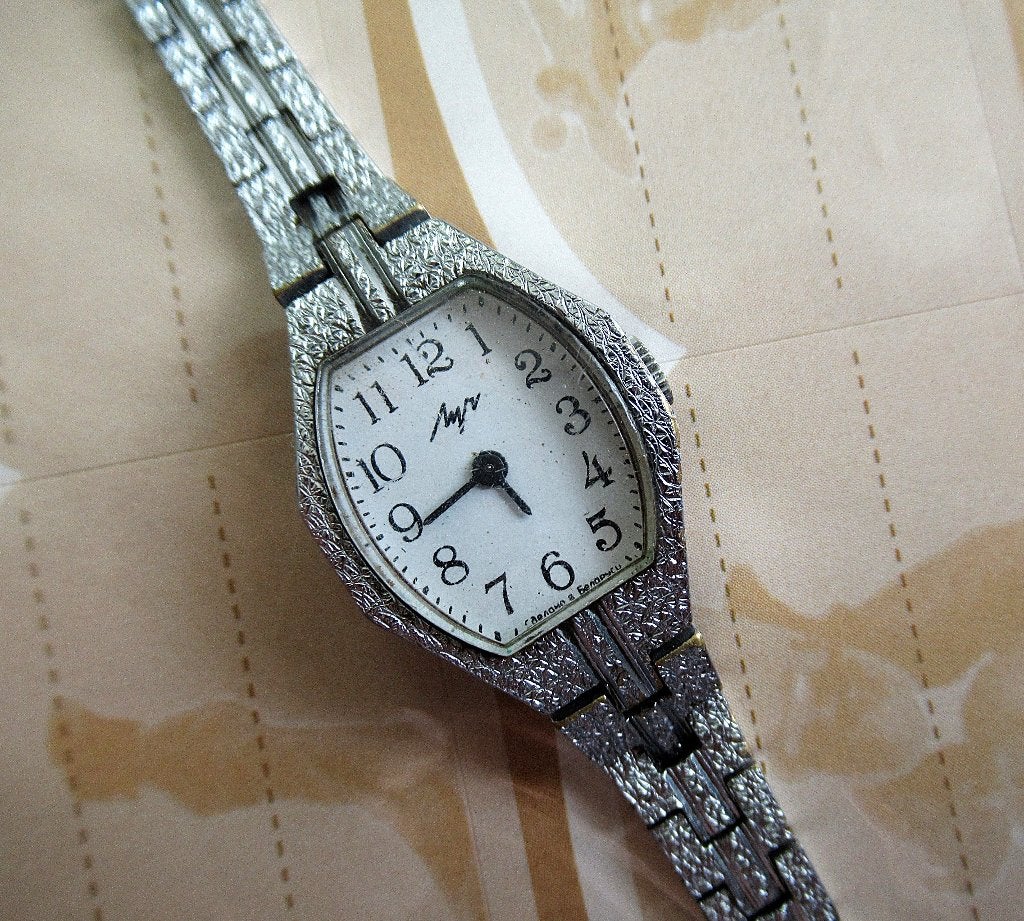 Vintage mechanisch dames horloge ca 70 jaren., Ophalen of Verzenden, Gebruikt, Leer, Overige merken