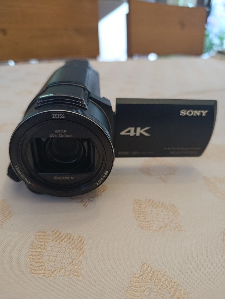 Foto 2 van Sony FDR-AX53 4K Handycam - Nooit gebruikt!!