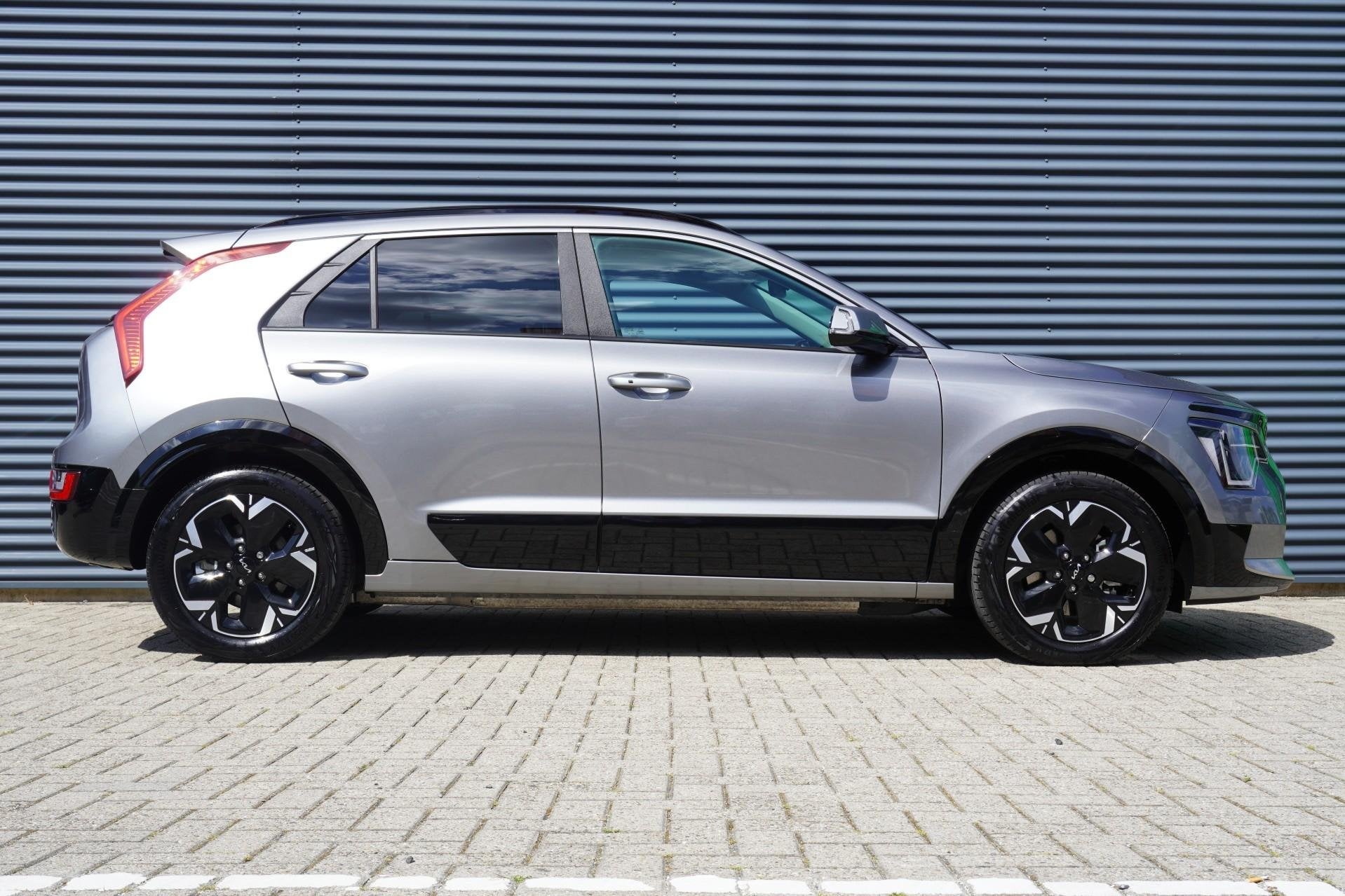 Kia Niro EV 204pk Edition Advanced 64.8 kWh | Stoel / Stuurv, 12 maanden, 1657 kg, Origineel Nederlands, 420 min