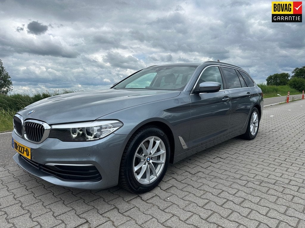BMW 5-serie Touring 520i Corporate Lease Executive, Carplay,, Auto's, Automaat, 1998 cc, Achterwielaandrijving, 4 cilinders