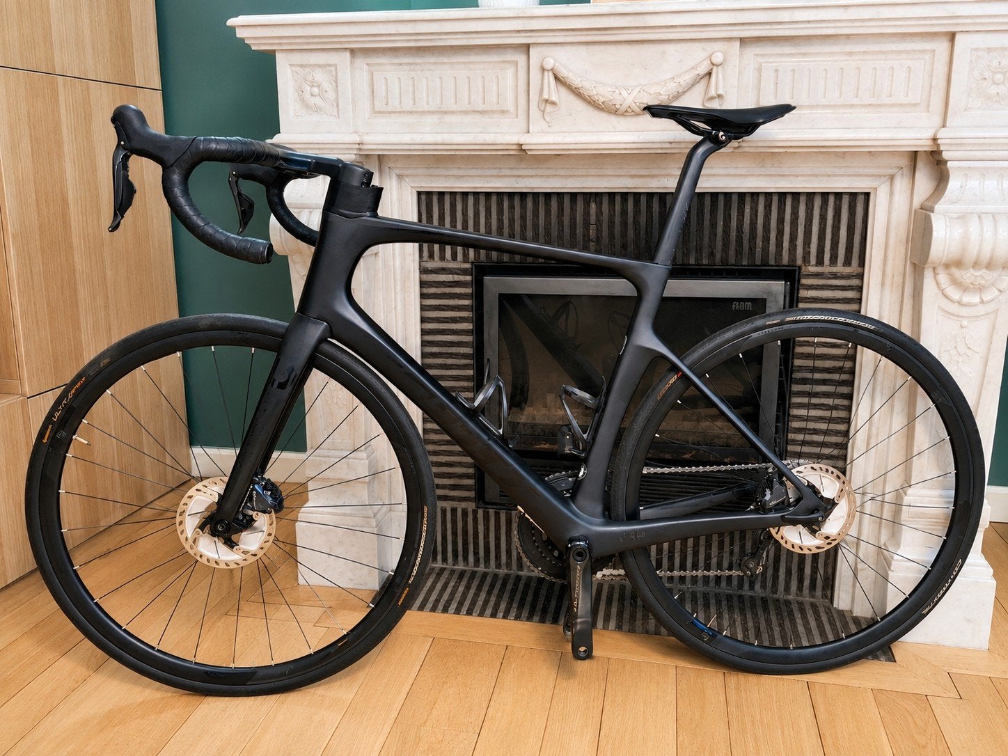 Scott Foil di2, Carbon, Zo goed als nieuw, Meer dan 20 versnellingen, 53 tot 57 cm