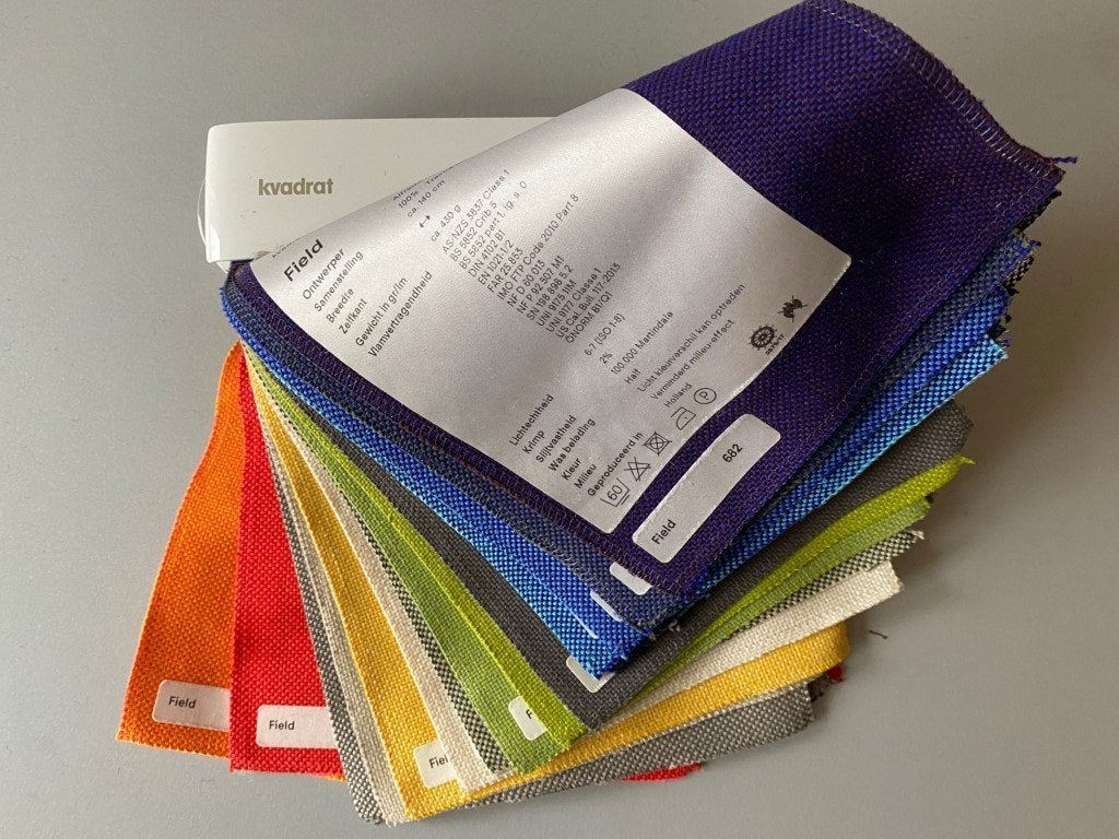 3x stalenboeken van Kvadrat meubelstoffen; NU 25€ tesamen, Wol, Meerkleurig, Nieuw, Ophalen of Verzenden