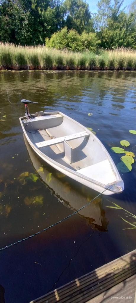 Bootje met fluister motor, Watersport en Boten, Ophalen, Gebruikt