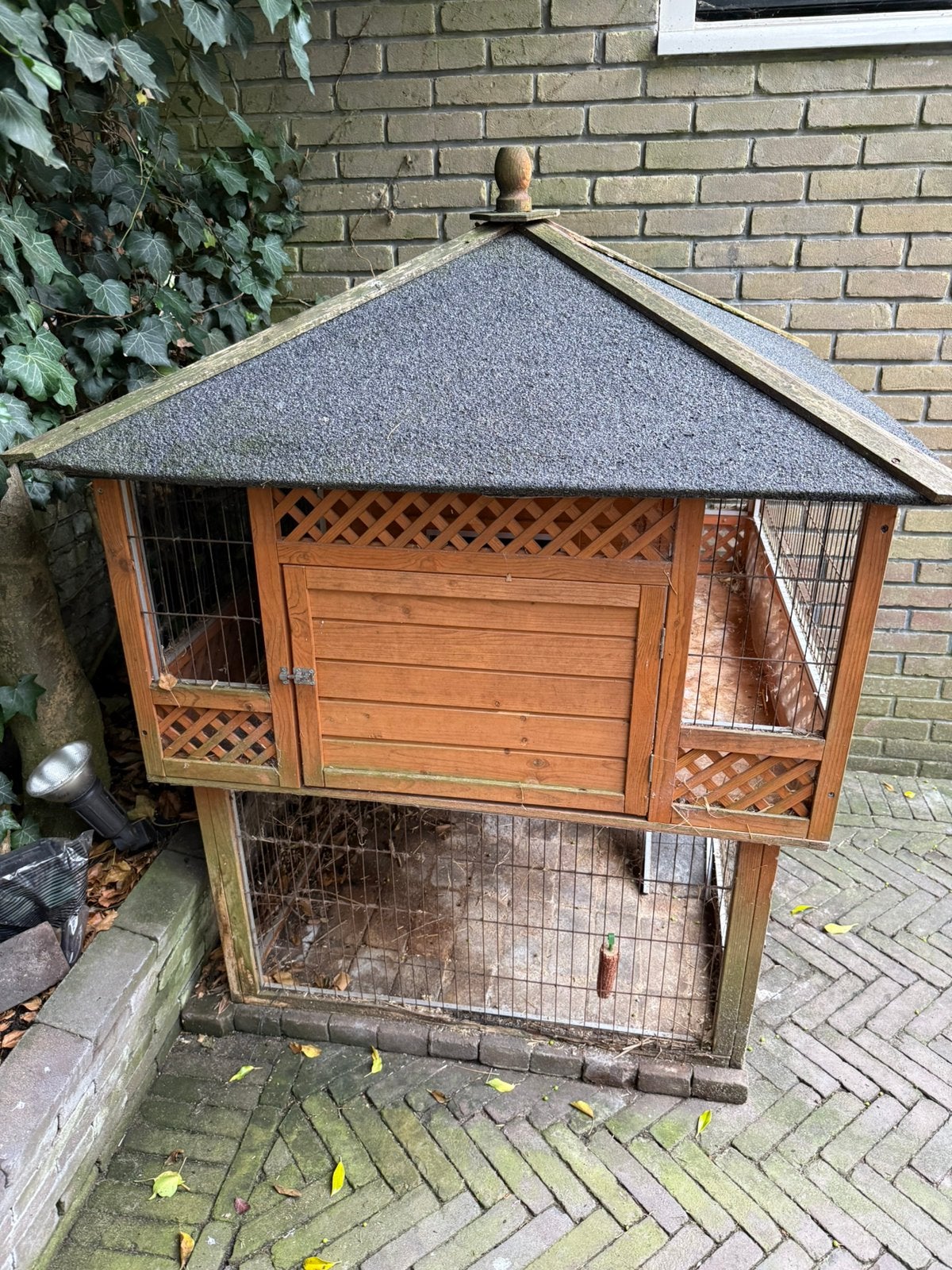 Gebruikt konijnenhok heeft wel wat aandacht nodig, Dieren en Toebehoren, Ophalen of Verzenden, Gebruikt, Kippenhok of Kippenren