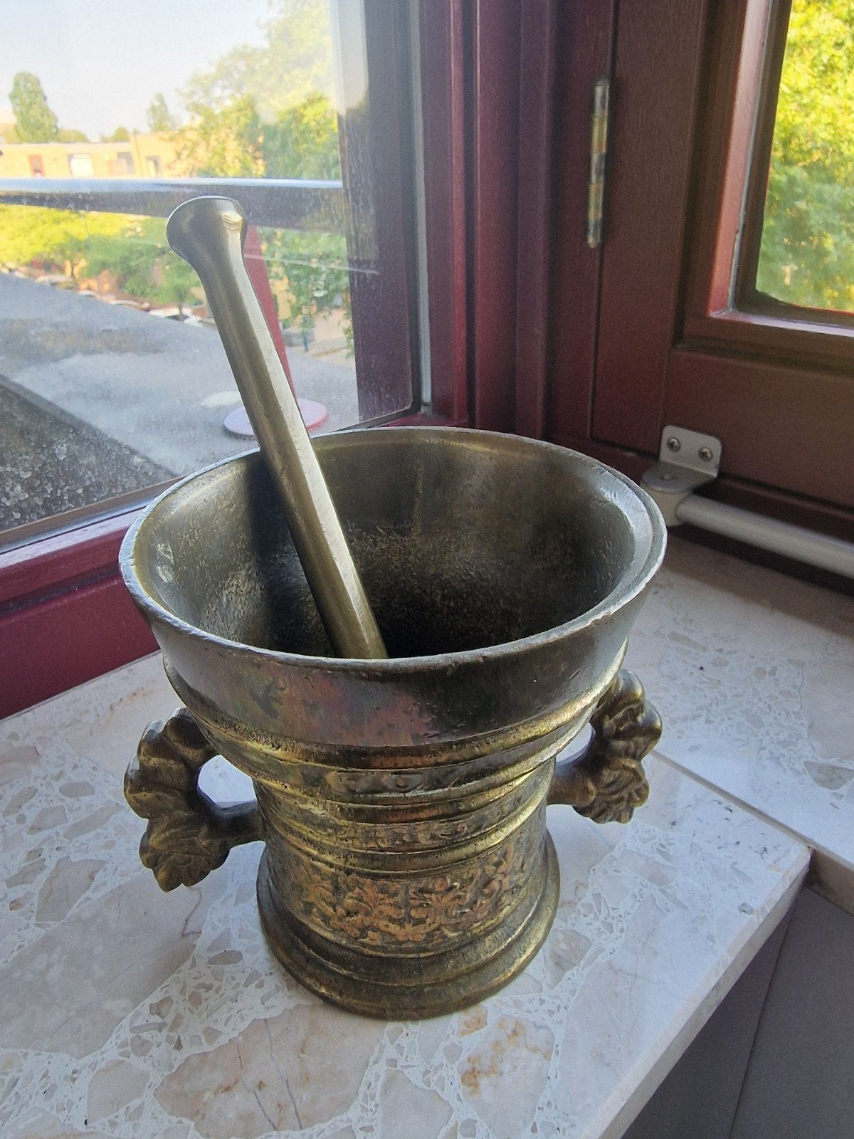 Antieke vijzel met stamper van brons, Antiek en Kunst, Antiek | Koper en Brons, Ophalen of Verzenden