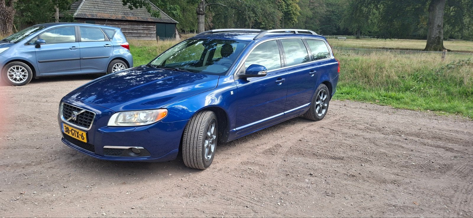 Volvo V70 2.5 T AUT 2008 Blauw, Auto's, 1800 kg, Zwart, Blauw, 2521 cc