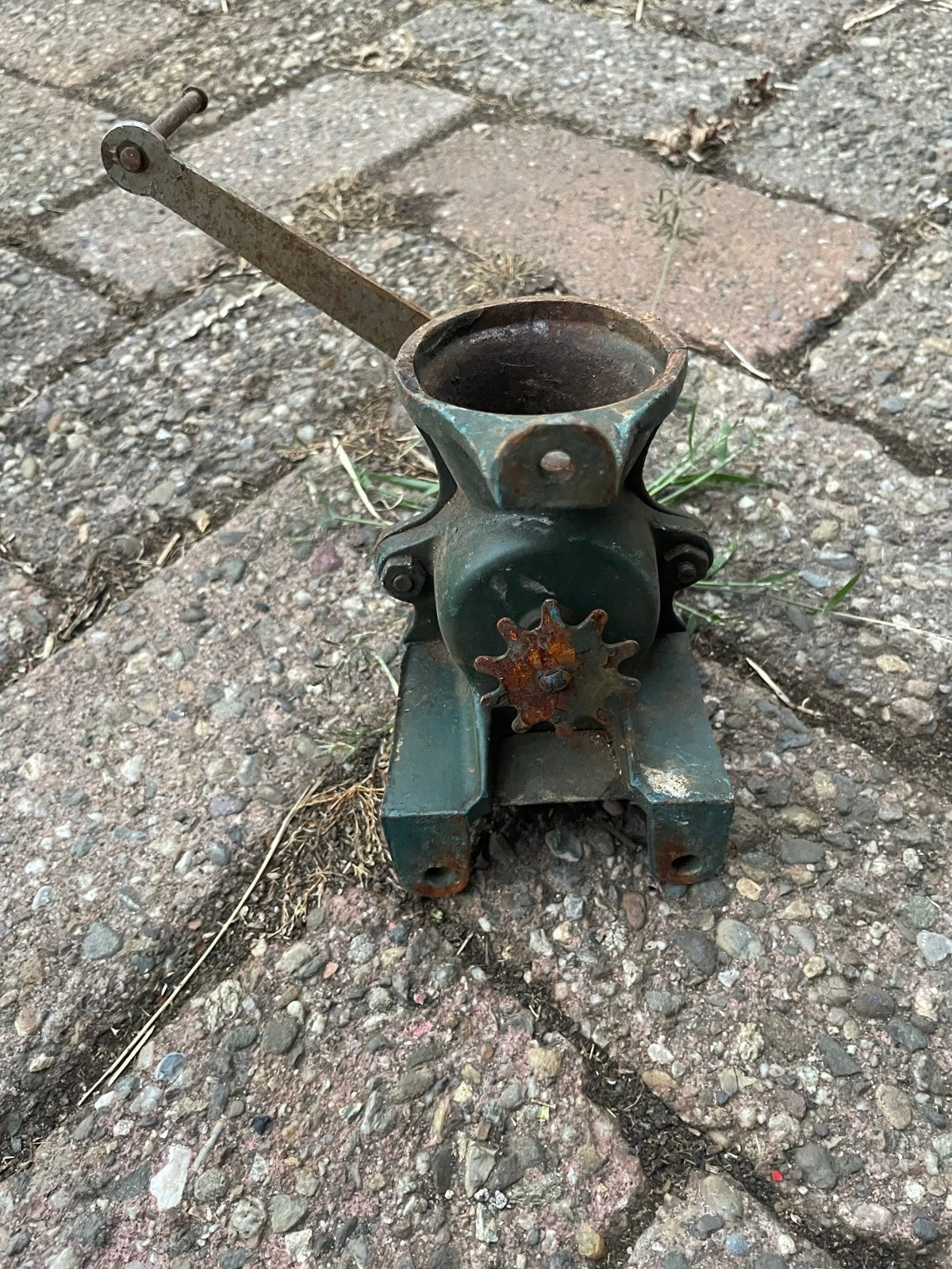 Oude handmatige graanmolen/koffiemolen, Ophalen of Verzenden