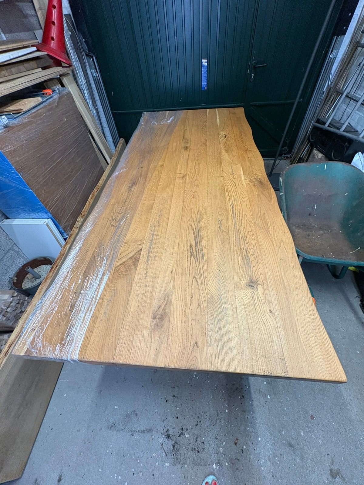 Rustieke boomstam tafel, Ophalen, Gebruikt, Hout