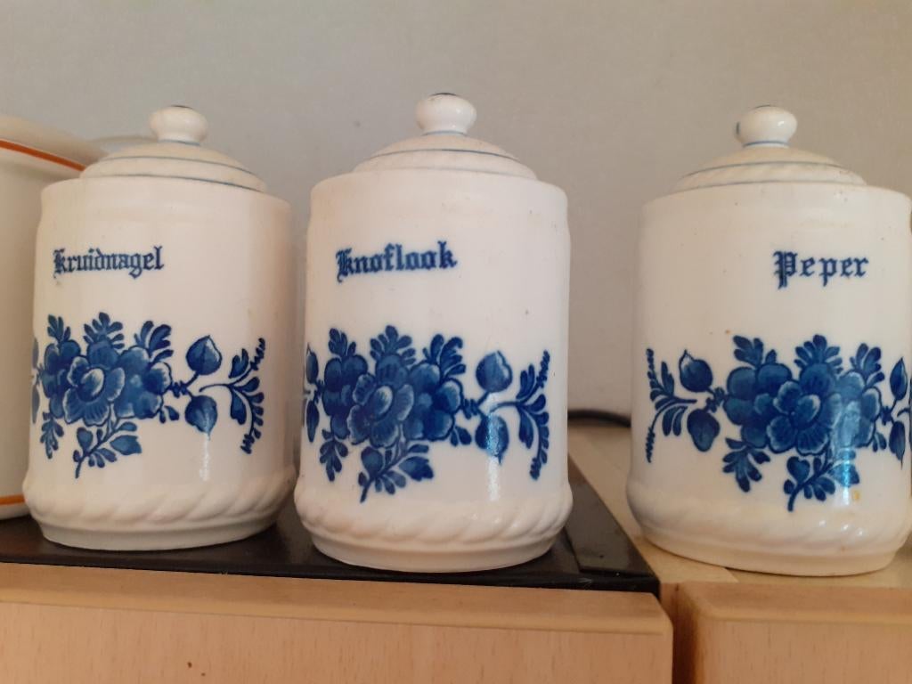 Kruidenpotjes., Gebruikt, Overige typen, Ophalen of Verzenden, Overige stijlen