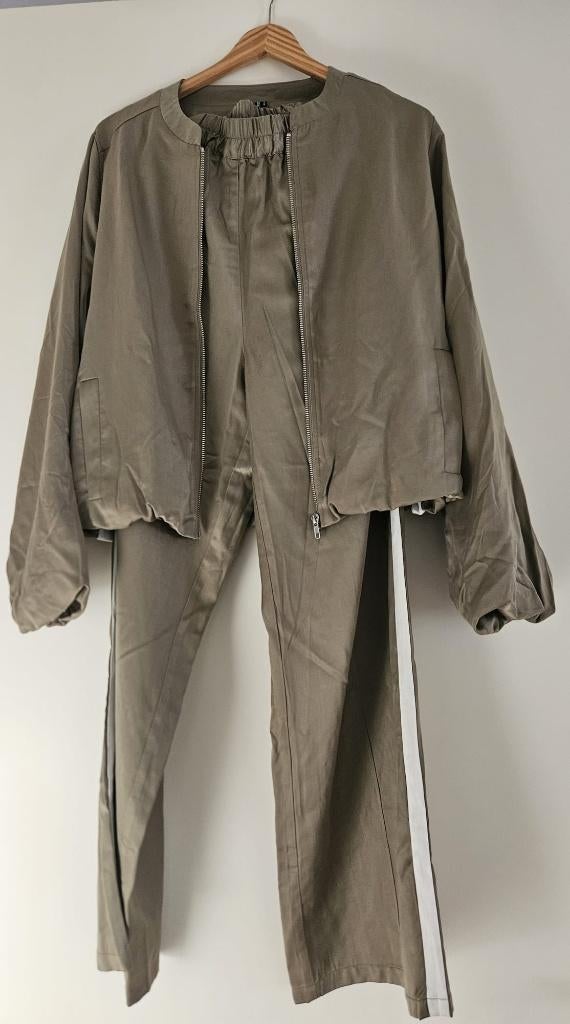 Bomberjack maat M, Maat 38/40 (M), Vero Moda, Nieuw, Ophalen of Verzenden