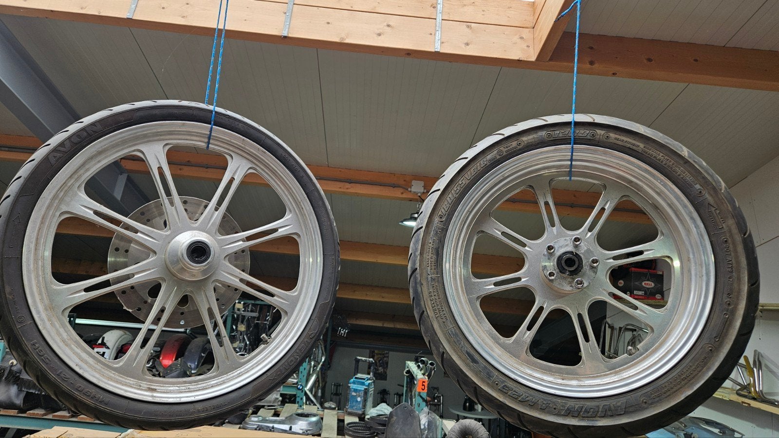 GROTE PARTIJ Harley wielen, Motoren, Ophalen