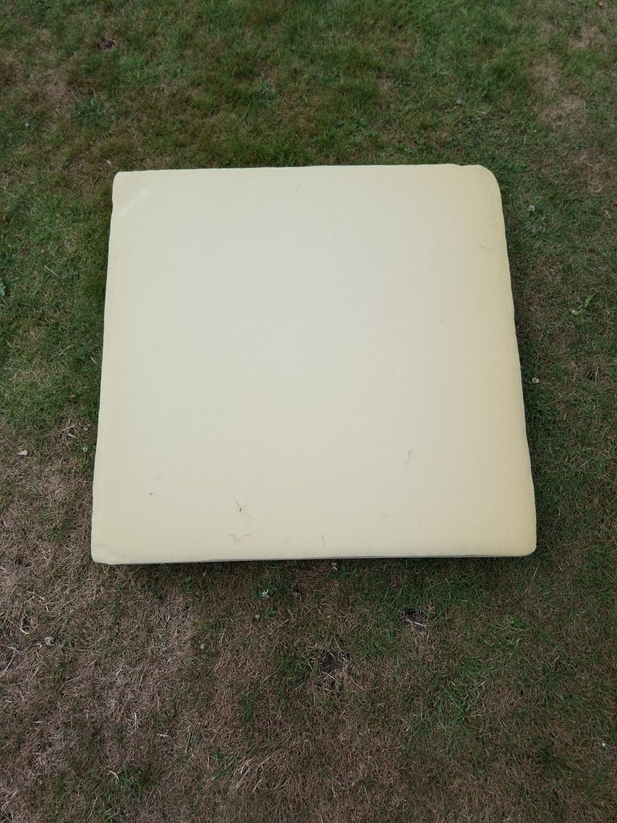 Gratis schuimrubber 70x70 cm, Ophalen, Vierkant