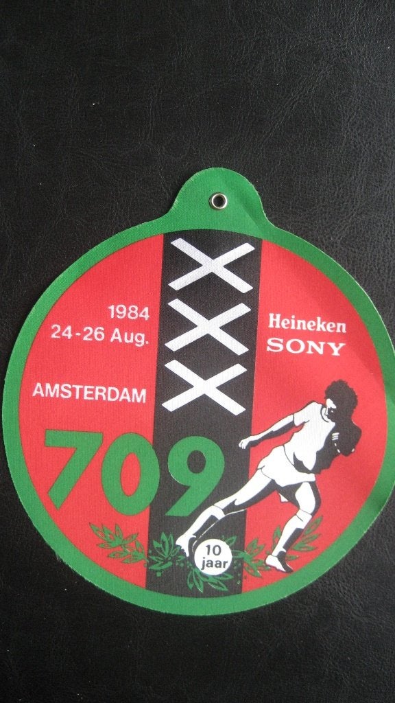 Rond vaantje van Amsterdam toernooi 709 in 1984 met Ajax, Ophalen of Verzenden, Nieuw, Ajax, Vaantje of Sjaal