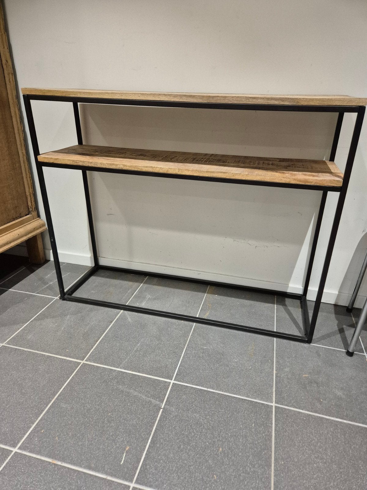 Moderne sidetable, Ophalen, 100 tot 150 cm, Onbekend, Zo goed als nieuw