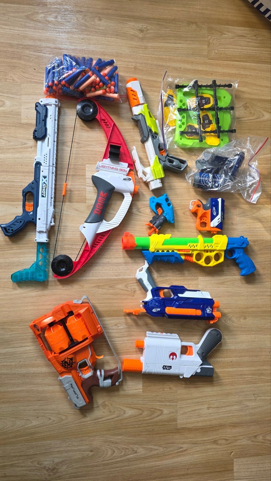 Grote Nerf speelgoed set met diverse blasters en pijltjes, Ophalen of Verzenden, Gebruikt, Jongen of Meisje