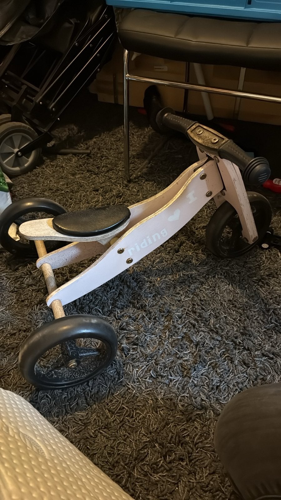 Houten loopfietsje roze voor peuters, Ophalen of Verzenden, Gebruikt, Minder dan 16 inch