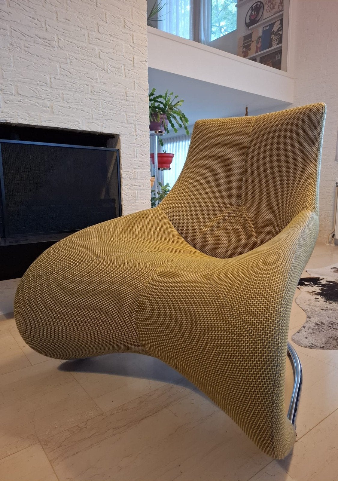 Design fauteuil van Leolux, model Darius, Huis en Inrichting, Fauteuils, Ophalen, Zo goed als nieuw, Stof, Modern design