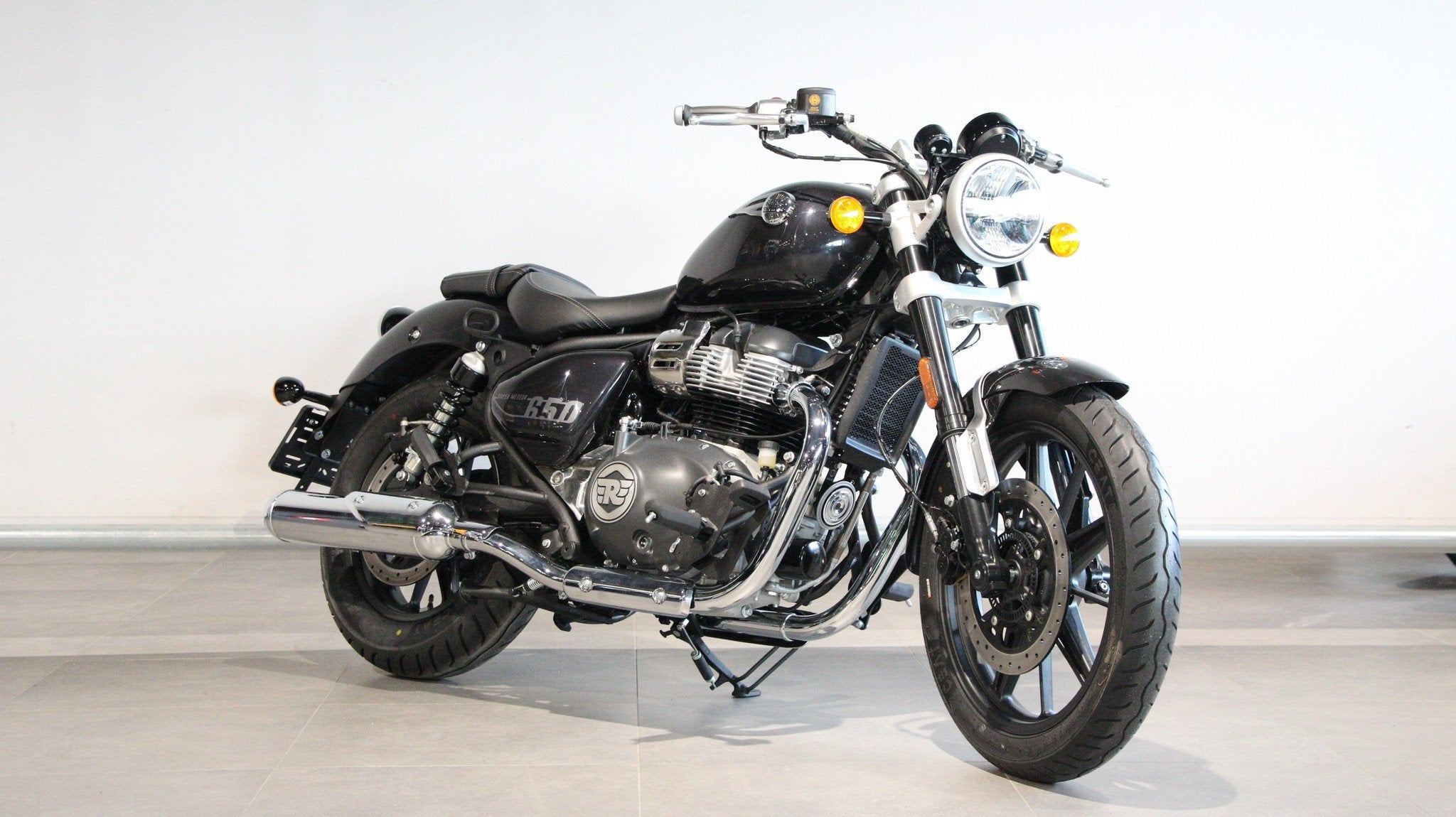 Royal-Enfield SUPER METEOR 650 (bj 2026), Motoren, Motoren | Royal Enfield, Lorentzlaan 14
3401 MX  IJSSELSTEIN UT, Chopper, Bedrijf