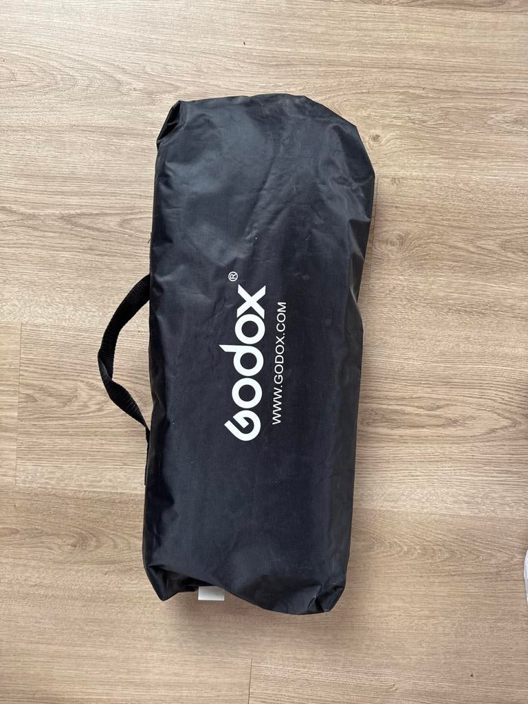 Godox 60x60 Softbox voor Flitser - Compact en Draagbaar, Ophalen of Verzenden, Zo goed als nieuw, Statief of Scherm