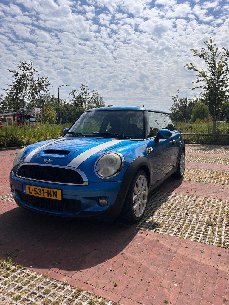 Mini 1.6 16V Cooper S 128KW 2008 Blauw, Voorwielaandrijving, Leder en Stof, 49 €/maand, Handgeschakeld
