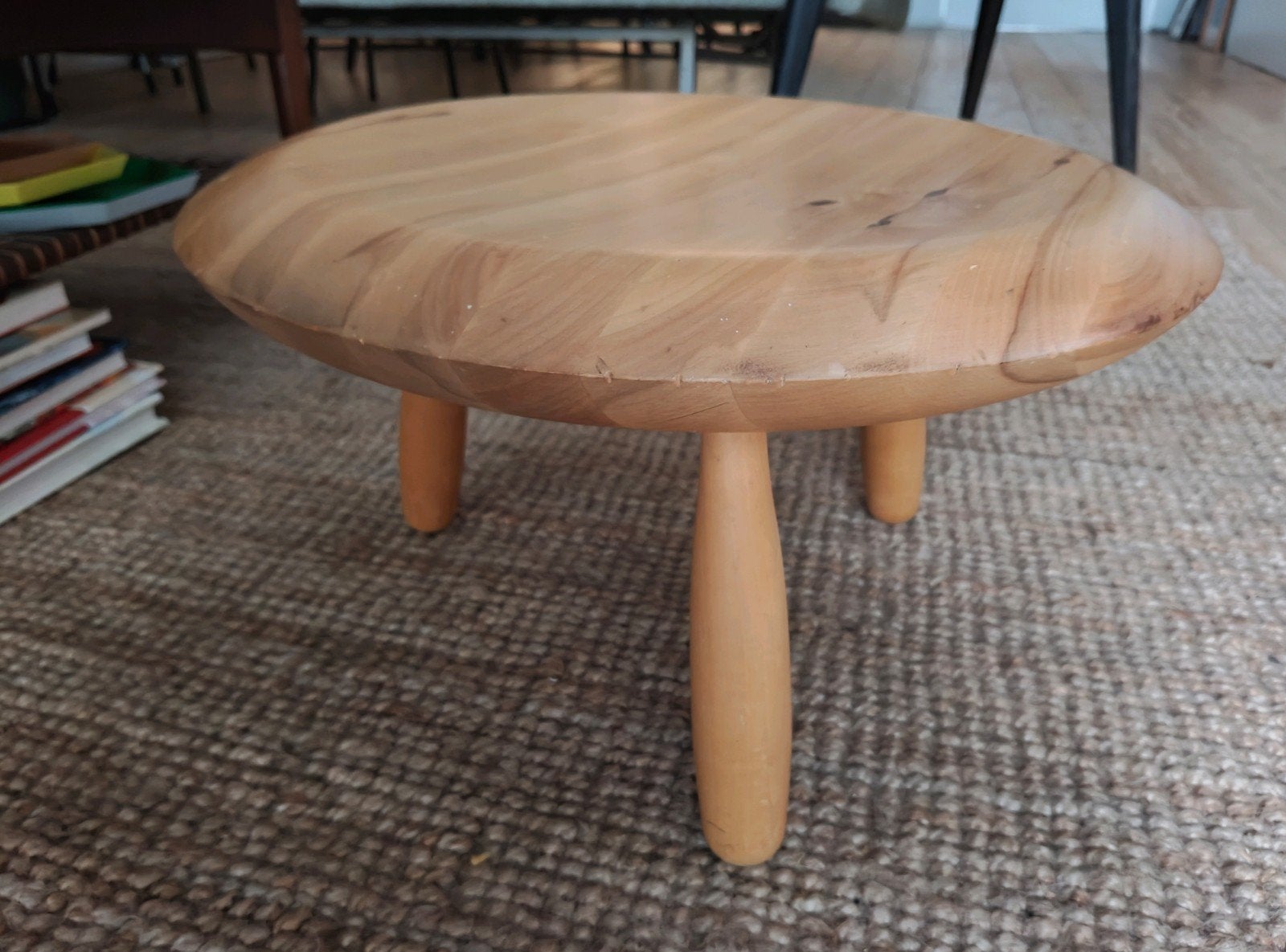 IKEA PS x Christian Halleröd bijzettafeltje Karljohan, Huis en Inrichting, Minder dan 45 cm, Rond, Ophalen of Verzenden, Zo goed als nieuw