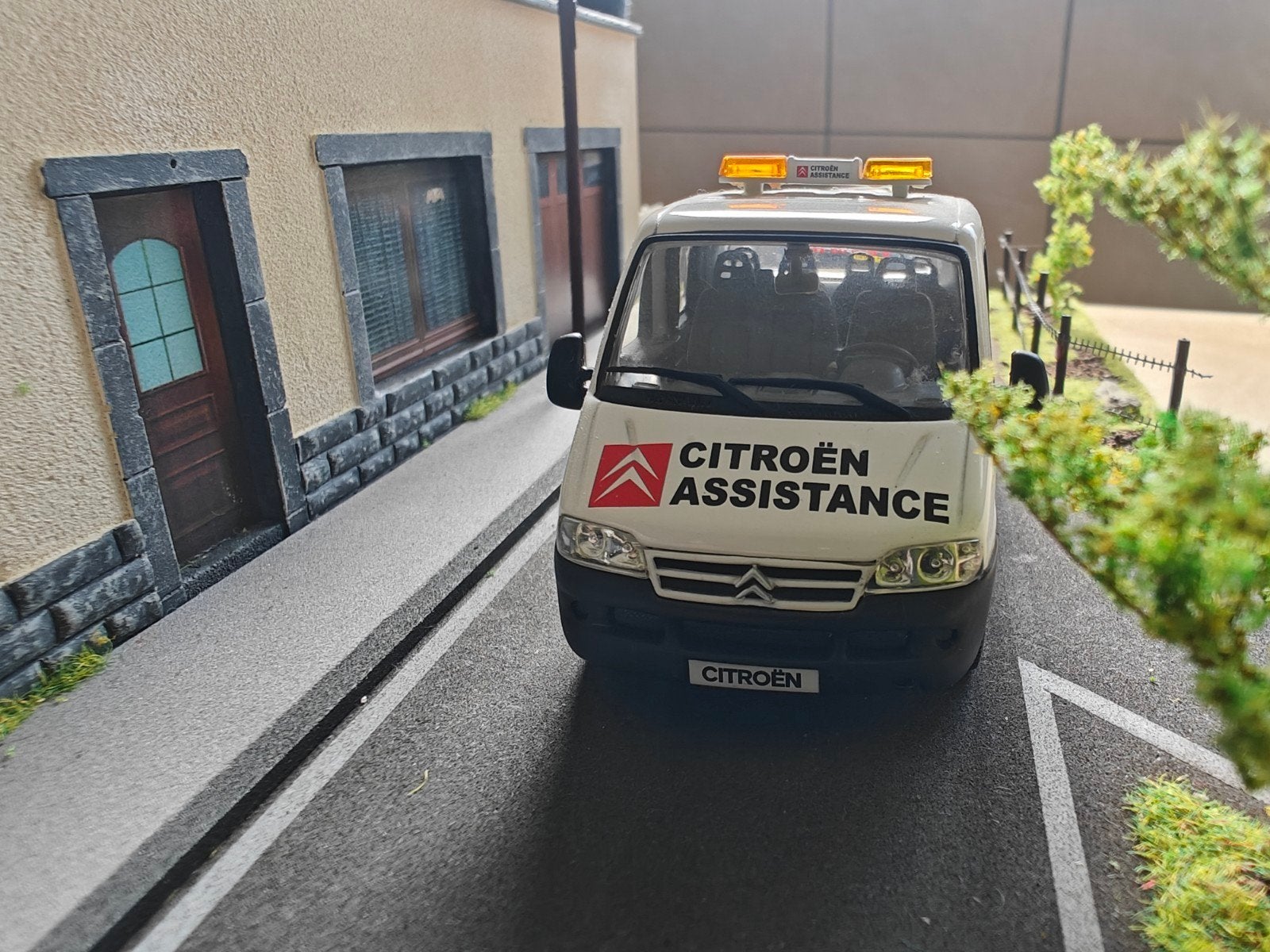 Citroen Jumper Assistance Oprijwagen autoambulance 1:43, Ophalen