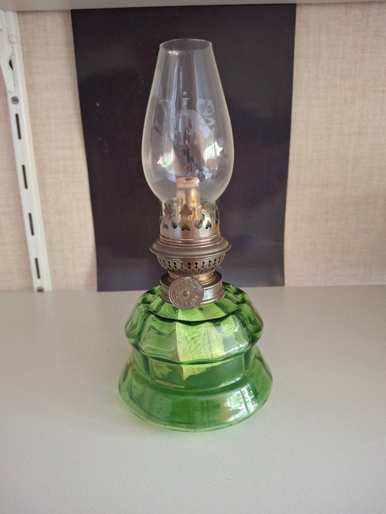 Antieke Kosmos Brenner Olielamp groenglas orgineel, Ophalen