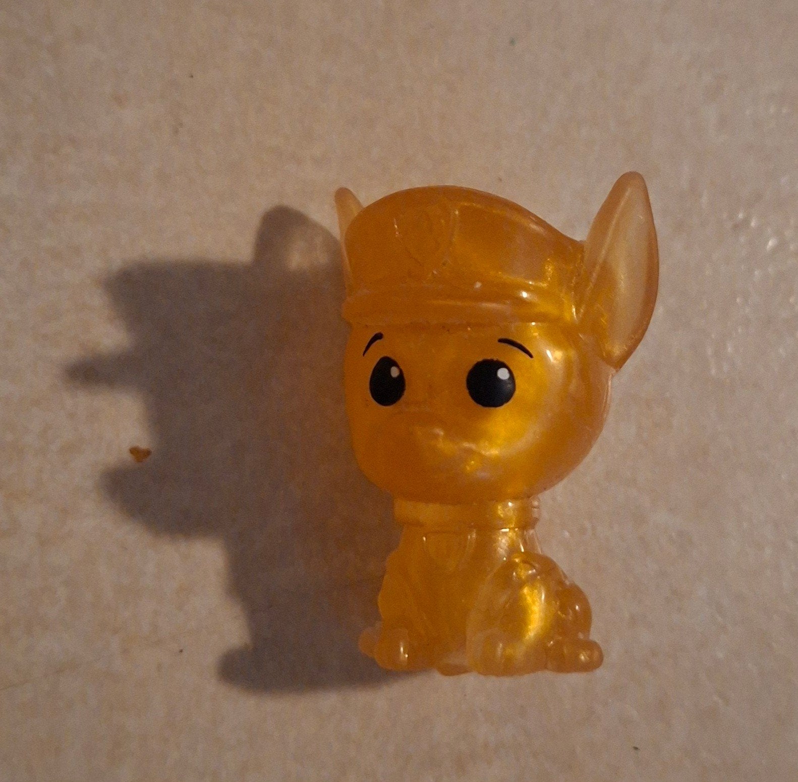 PAW Patrol Chase minifiguur Translucent/Doorschijnend oranje, Verzamelen, Poppetjes en Figuurtjes, Verzenden, Zo goed als nieuw