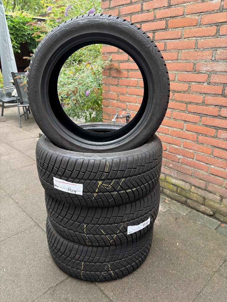 Winterbanden 225/45 r17 zonder velg, Auto-onderdelen, Banden en Velgen, Ophalen, Gebruikt, 17 inch, Winterbanden