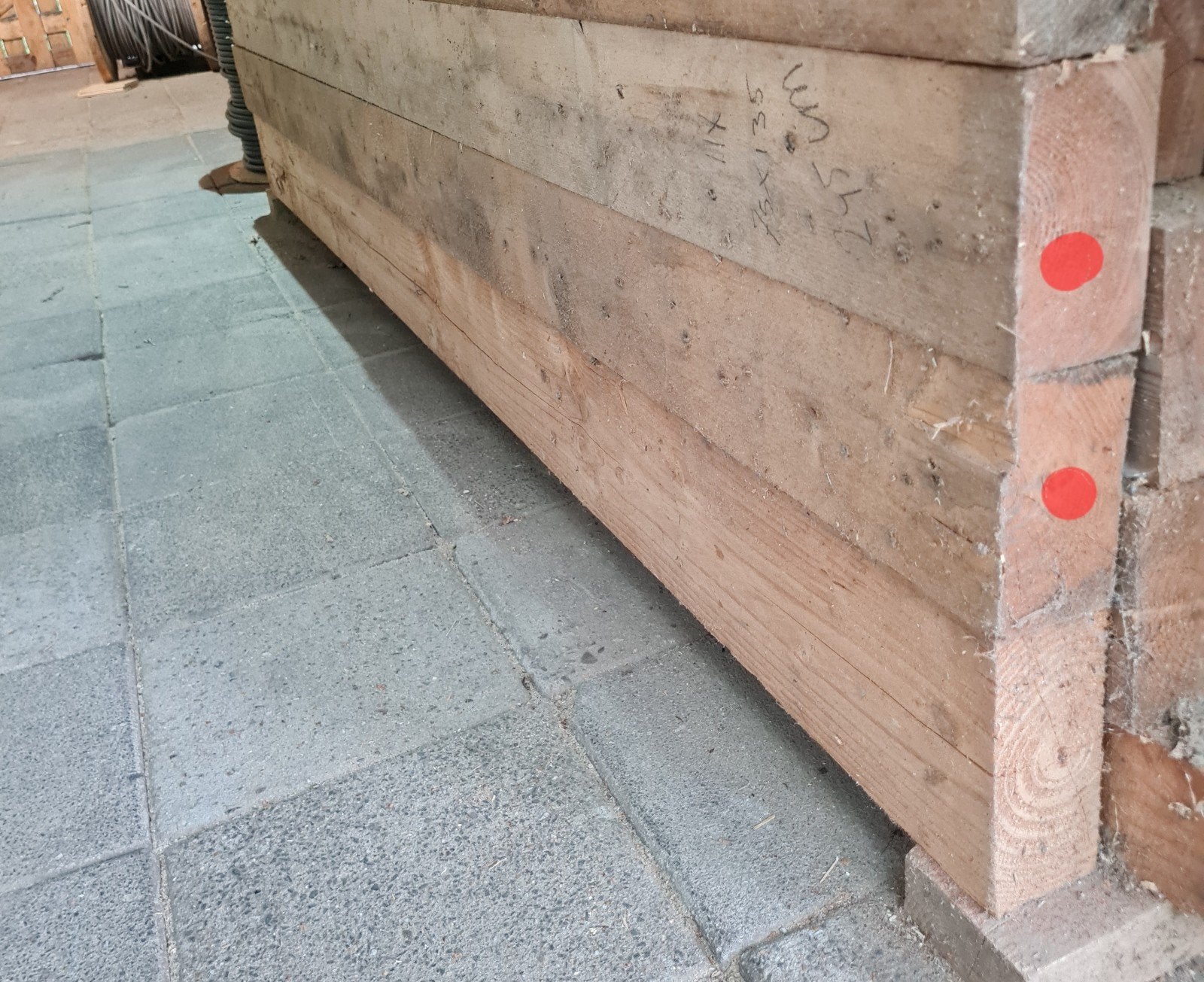 Te koop 11 vuren balken, Ophalen, Gebruikt, 200 tot 250 cm, 50 mm of meer