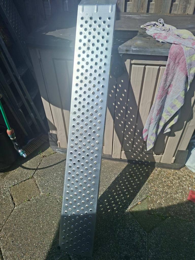 Aluminium oprijplaat 1.60m - 200kg draagvermogen, Ophalen of Verzenden, Gebruikt