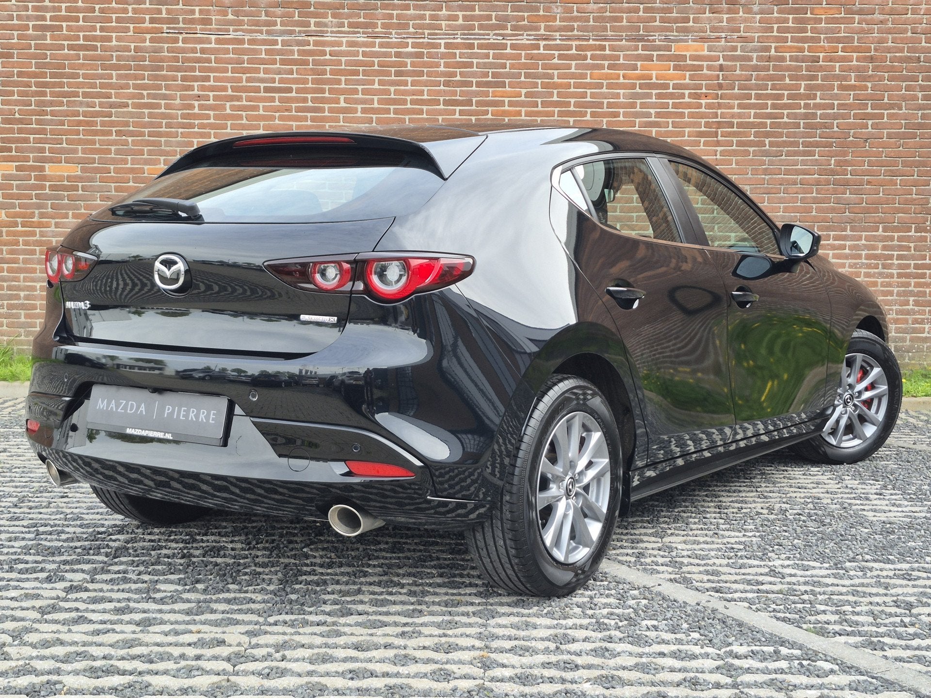 Mazda 3 2.0 e-SkyActiv-X M Hybrid 186 Prime-line NAVI | ACHT, Voorwielaandrijving, Gebruikt, Zwart, Origineel Nederlands