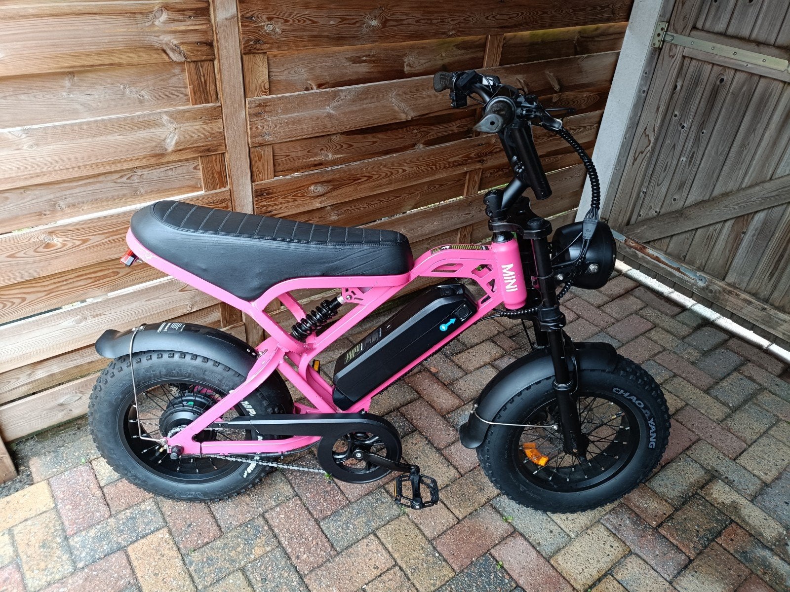 roze v20 mini fatbike, Fietsen en Brommers, Elektrische fietsen, 59 cm of meer, Ophalen, Gebruikt, Overige merken