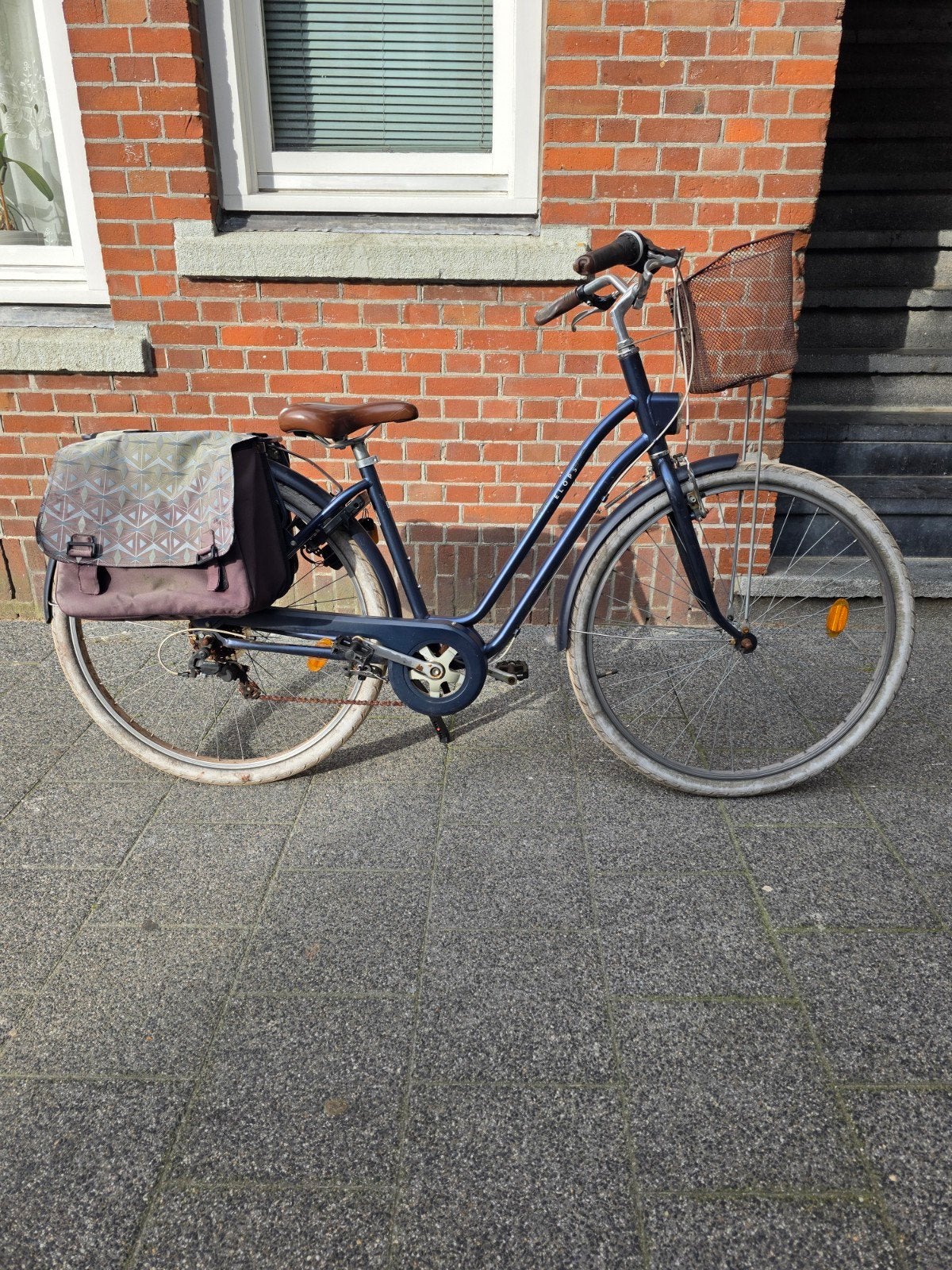 Btwin elops 520 damesfiets 28 inch with 6 gears, Ophalen, Zo goed als nieuw, Overige merken