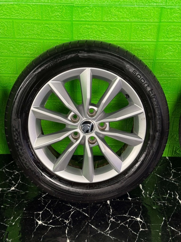 Originele Skoda Octavia velgen 16" 5x112 zomerset 8mm! caddy, Niet ingevuld, Gebruikt, 16 inch, Banden en Velgen