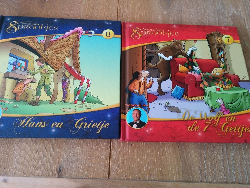 Twee studio sprookjes boeken, 5 of 6 jaar, Jongen of Meisje, Ophalen of Verzenden, Zo goed als nieuw