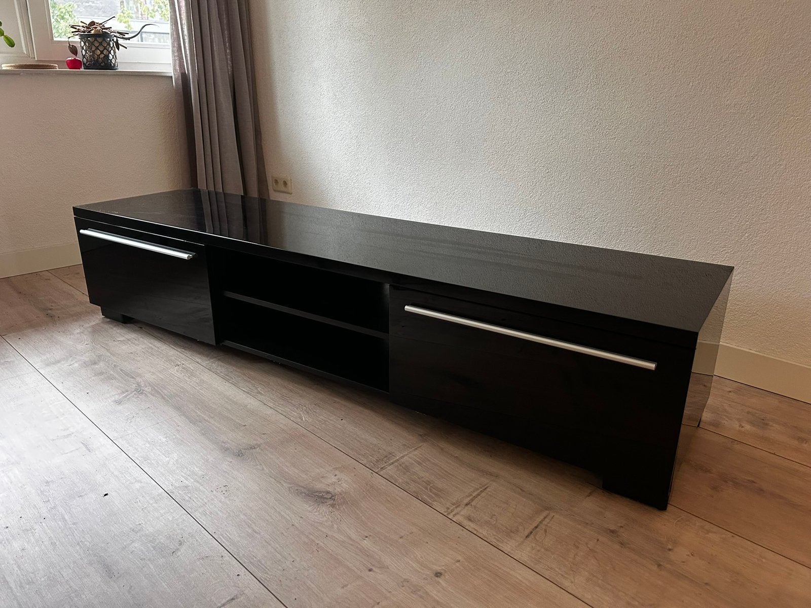 Zwart hoogglans tv-meubel, Ophalen, Zo goed als nieuw, 25 tot 50 cm, Minder dan 100 cm