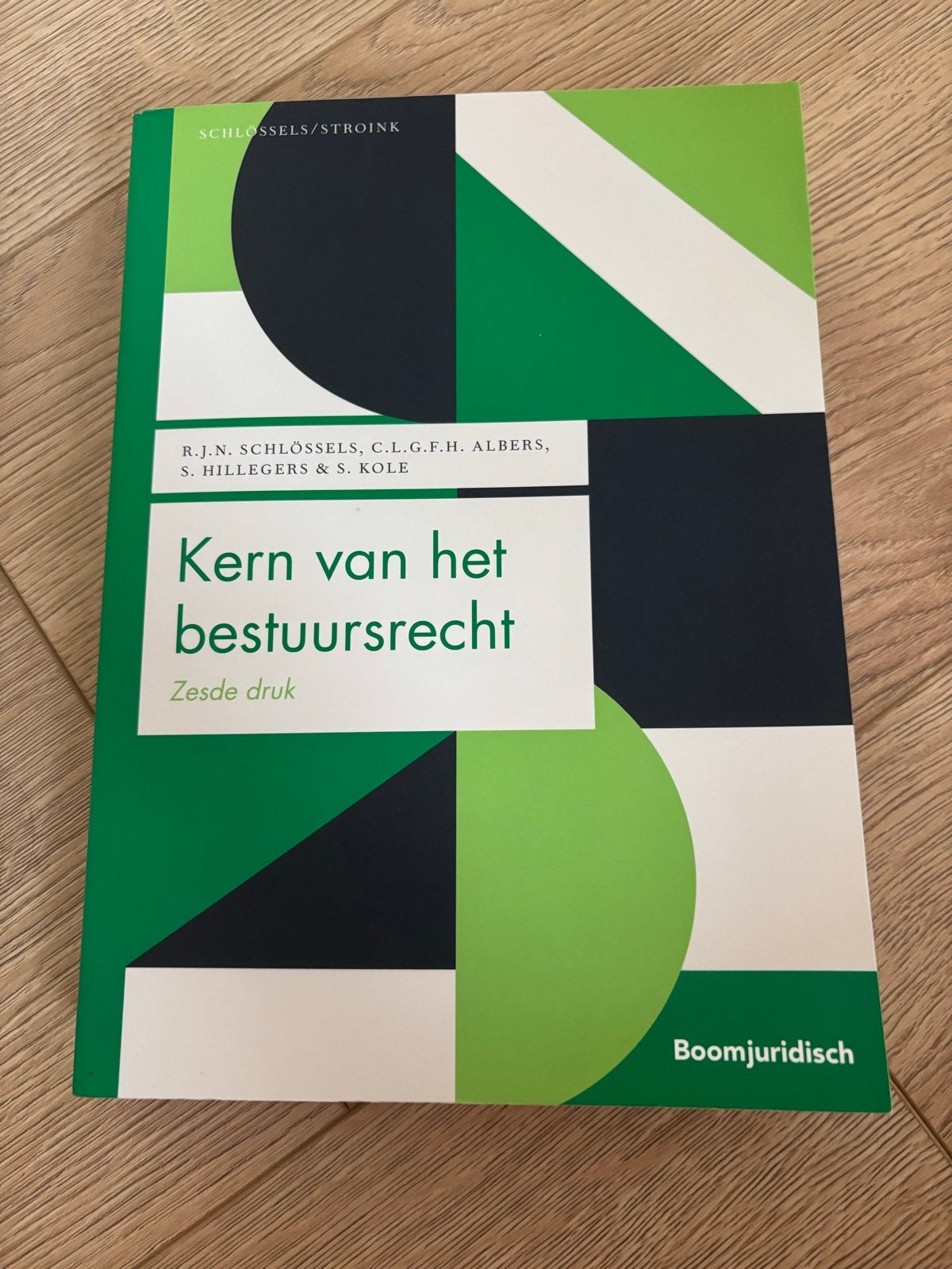 Kern van het bestuursrecht - Zesde druk, Ophalen of Verzenden, Gamma, Zo goed als nieuw, WO
