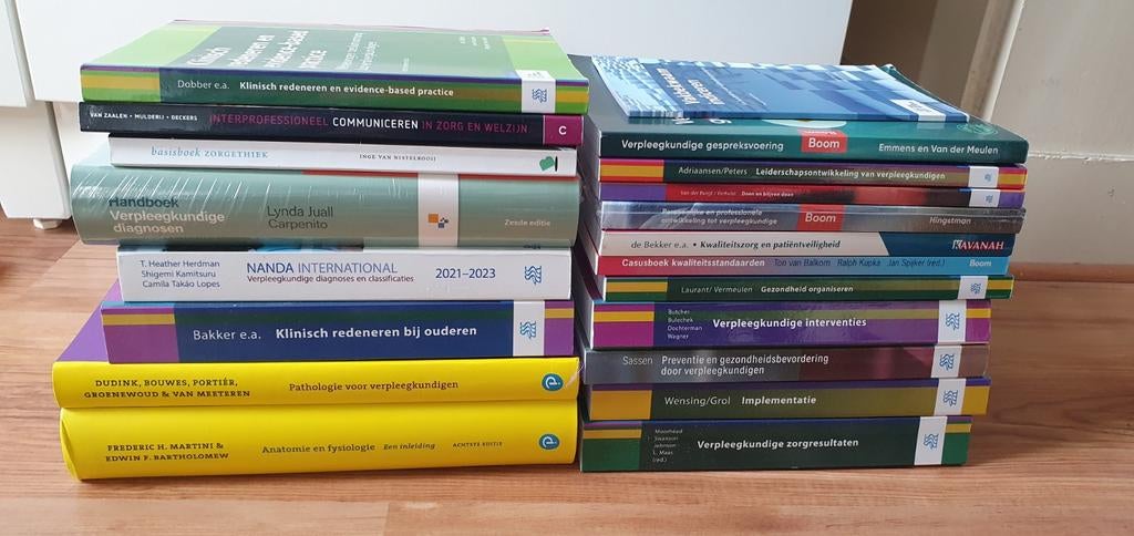 Volledige HBO verpleegkunde boeken collectie, Boeken, Diverse auteurs, Zo goed als nieuw, Gamma, HBO