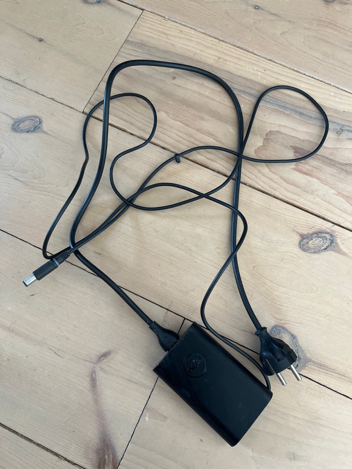Dell laptop oplader - Origineel en functioneel, Computers en Software, Laptop-opladers, Ophalen of Verzenden, Gebruikt