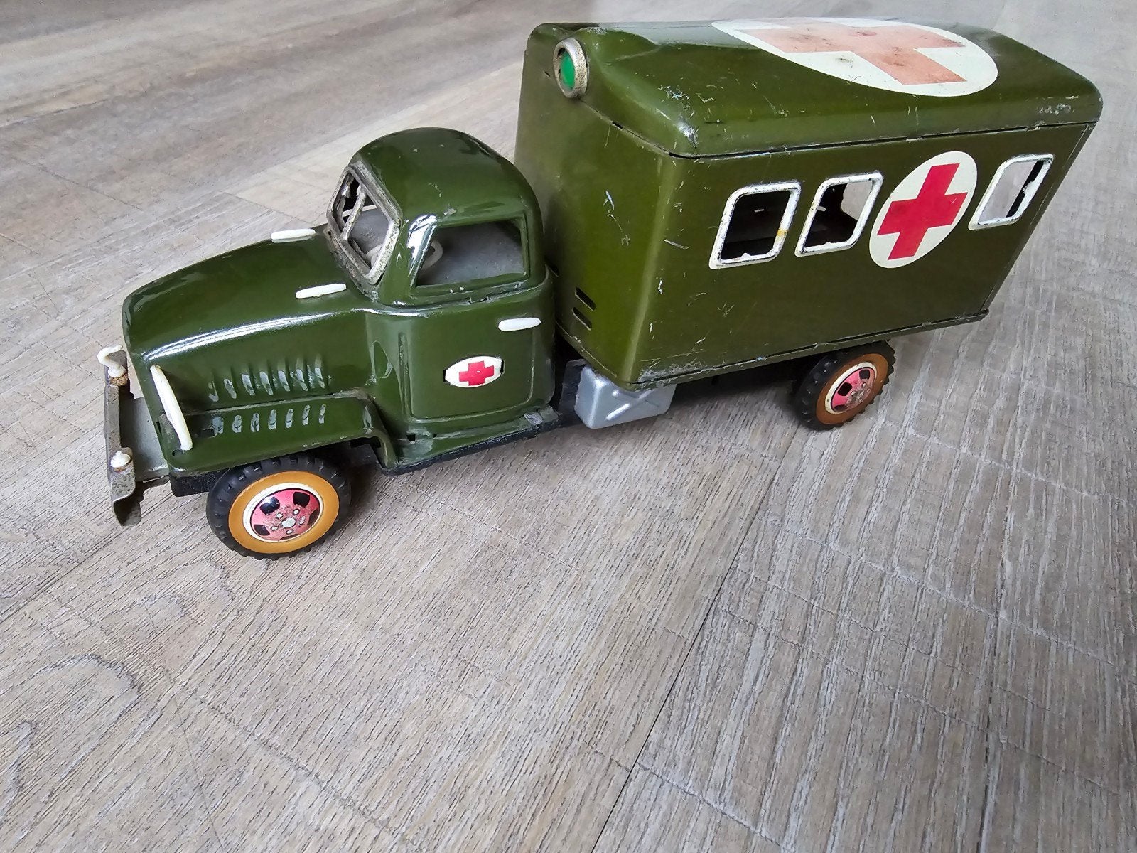 Zeldzame STF, China GMC Legerambulance MF 909 €89, Ophalen of Verzenden
