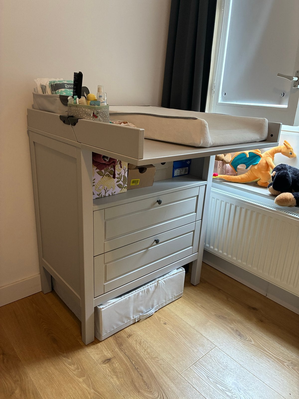 IKEA SUNDVIK changing table light grey, Kinderen en Baby's, Ophalen, Gebruikt, 50 tot 70 cm, 105 cm of meer
