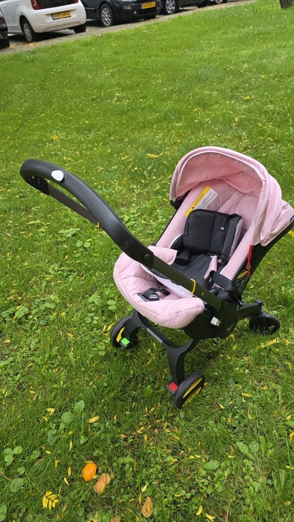 Doona style / imitatie – roze 2-in-1 kinderwagen & autostoel