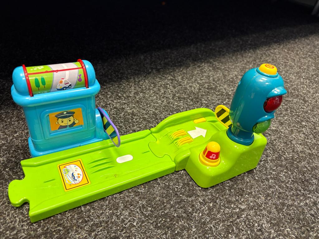 VTech Toet Toet Auto's Stoplicht met Slagboom, Kinderen en Baby's, Speelgoed | Overig, Gebruikt, Jongen of Meisje, Ophalen of Verzenden