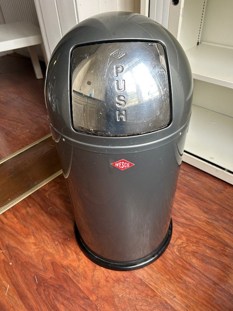 Wesco prullenbak, Ophalen, Gebruikt